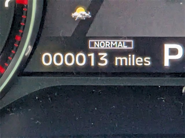 New 2025 Mitsubishi Outlander ES image 32