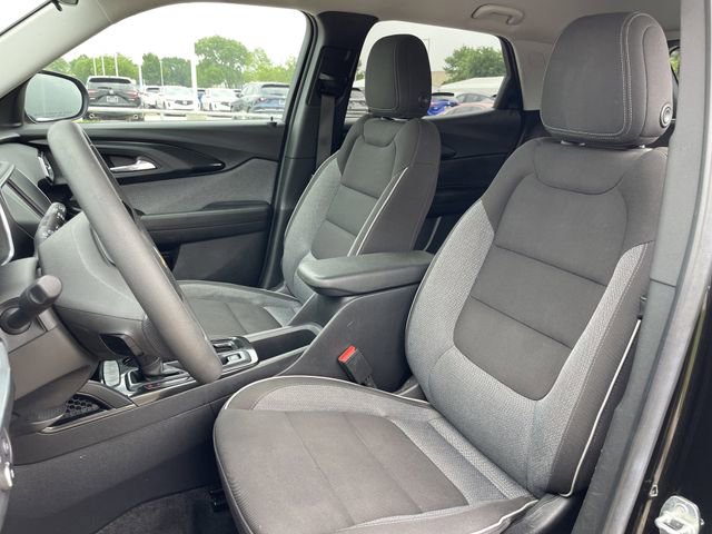 Used 2023 Chevrolet TrailBlazer LT FWD image 24
