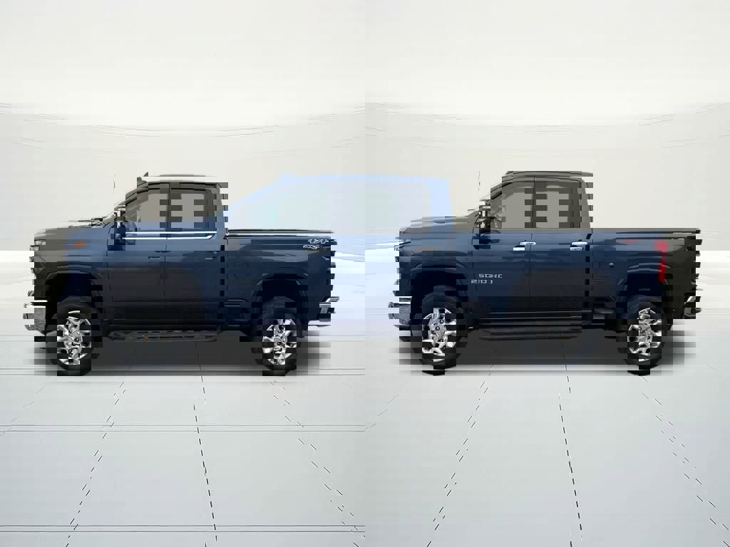 Used 2024 Chevrolet Silverado 2500 LTZ w/ LTZ Premium Package image 2