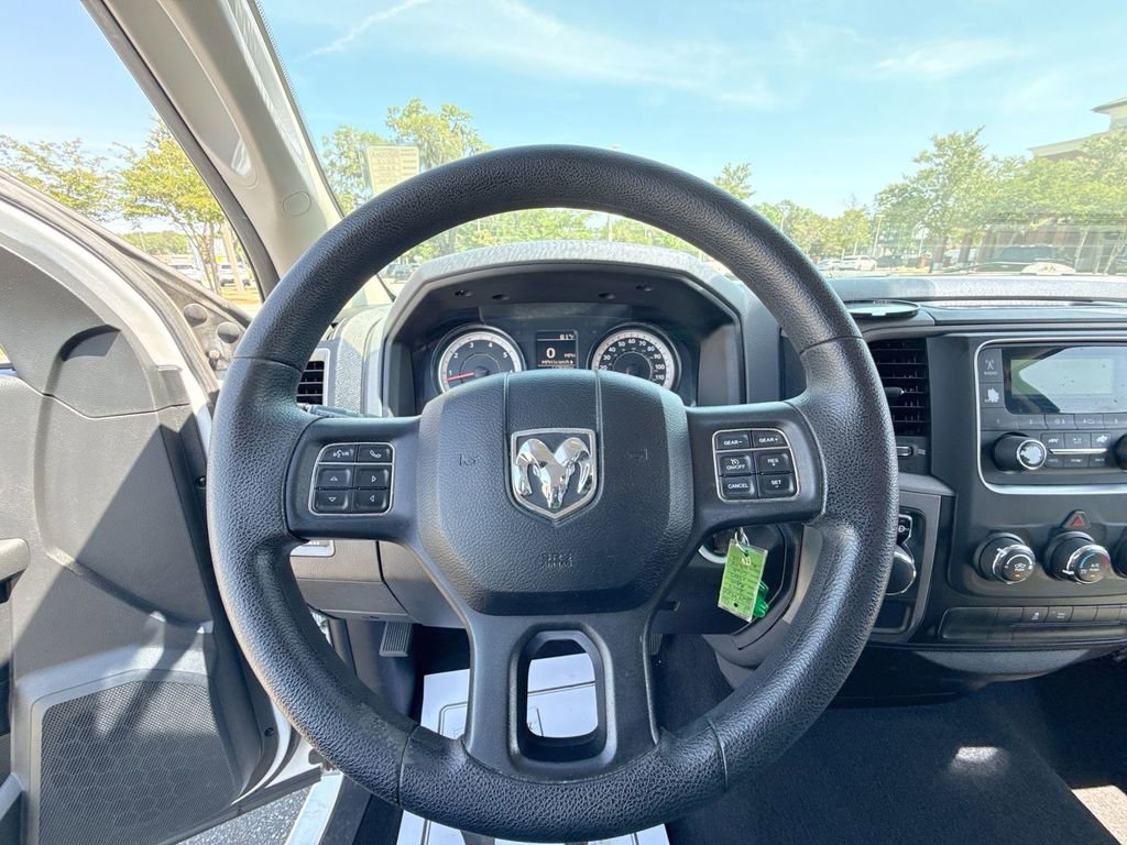 Used 2017 RAM 1500 Express RWD image 10