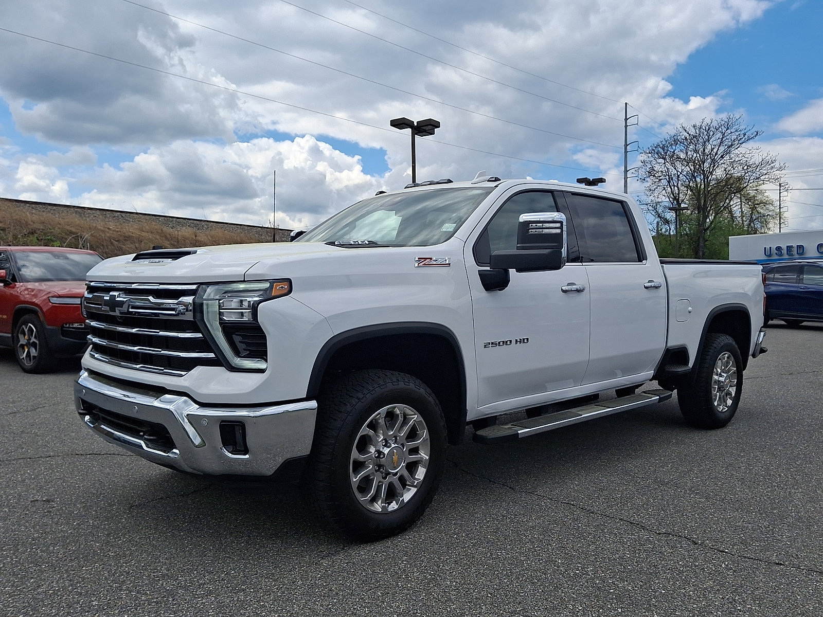Certified 2024 Chevrolet Silverado 2500 LTZ w/ LTZ Convenience Package AWD/4WD image 3