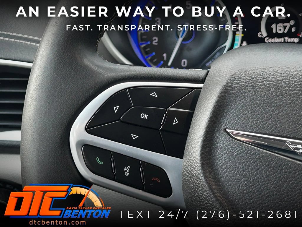 Used 2023 Chrysler Pacifica Touring-L AWD/4WD image 14
