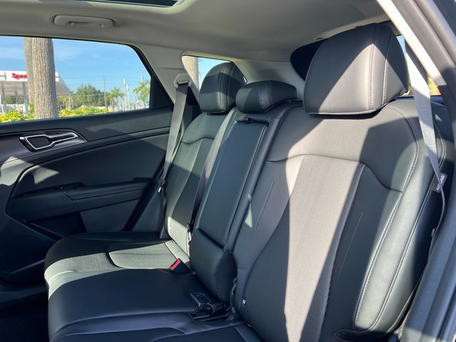 New 2026 Kia Sportage SX image 31