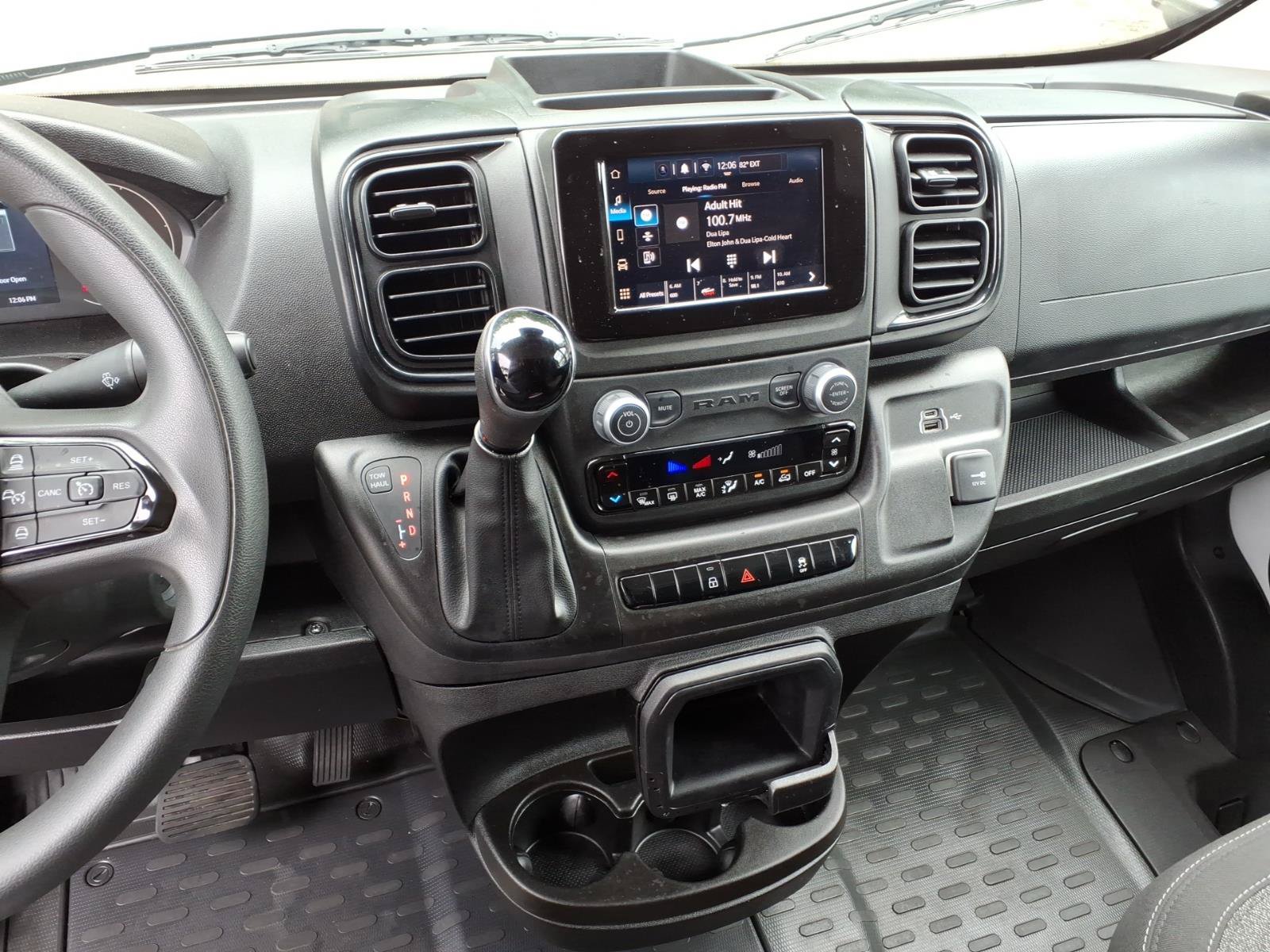 Used 2025 RAM ProMaster 2500 w/ U-Haul Equipment Group FWD image 17