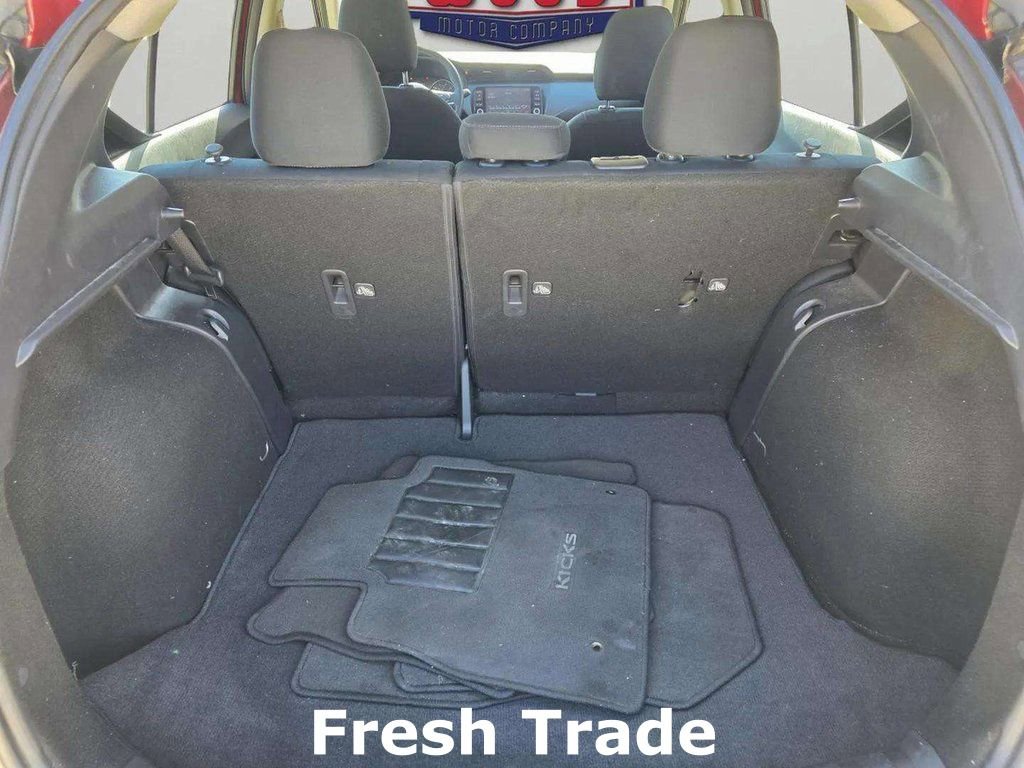 Used 2024 Nissan Kicks SV image 8