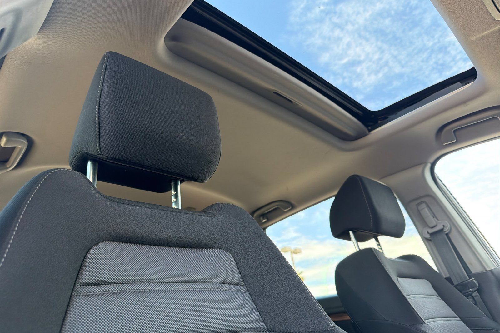 Used 2017 Honda CR-V EX image 21