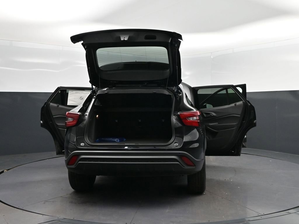 New 2026 Chevrolet Trax LT w/ Driver Confidence Package FWD image 51