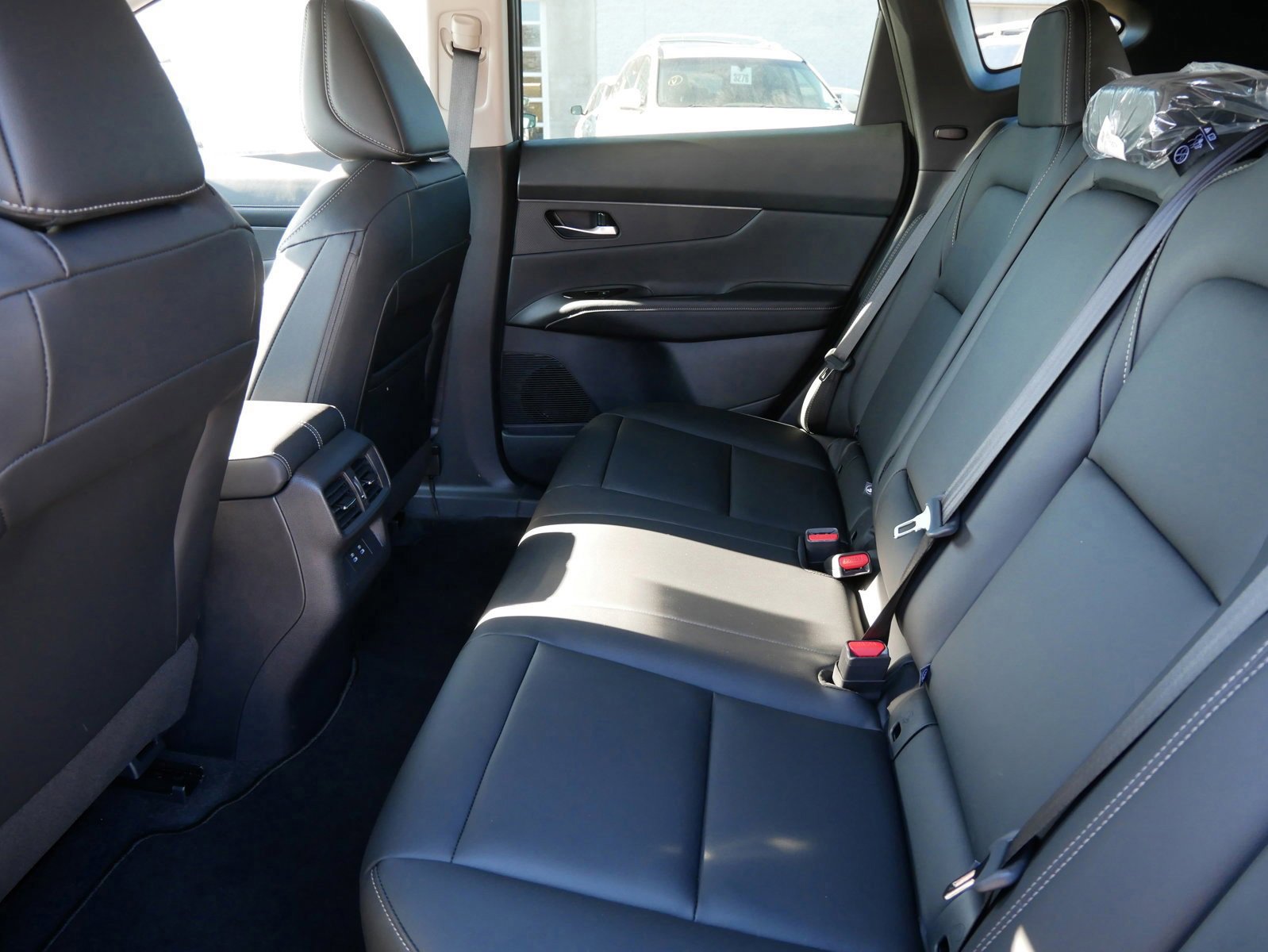 New 2025 Nissan Murano SV image 6