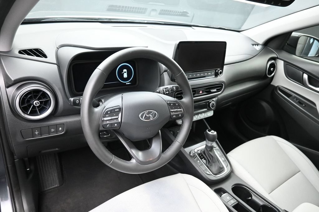 Used 2022 Hyundai Kona Limited FWD image 13