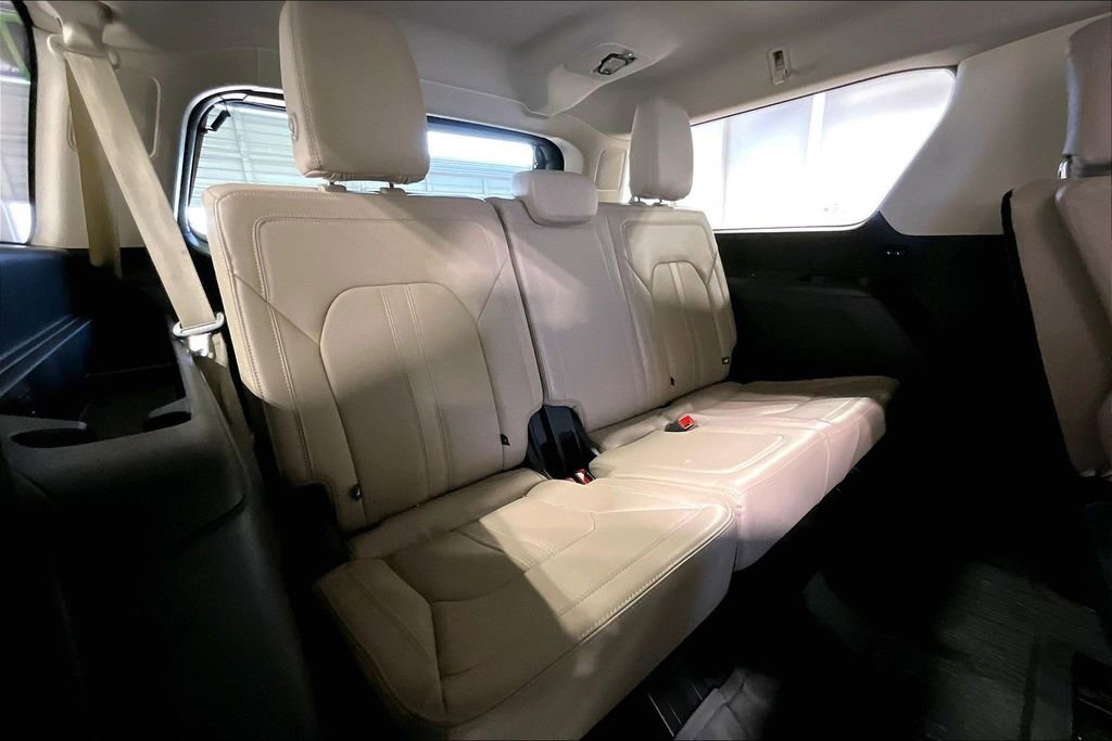 Used 2024 Ford Expedition Max Limited image 38