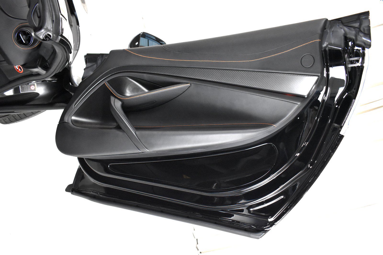 Used 2025 McLaren 750S Spider RWD image 44