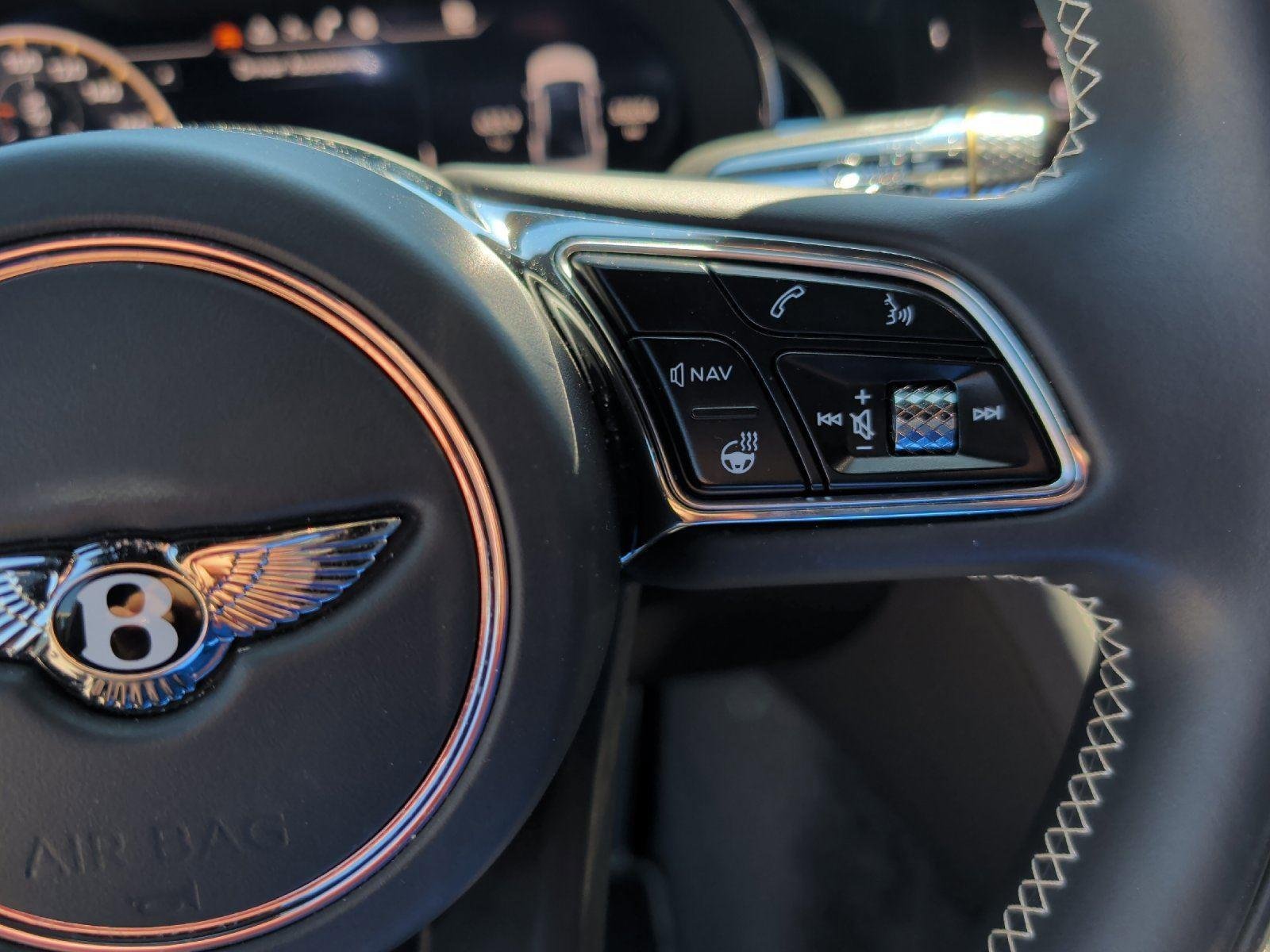 Used 2021 Bentley Flying Spur V8 AWD/4WD image 27