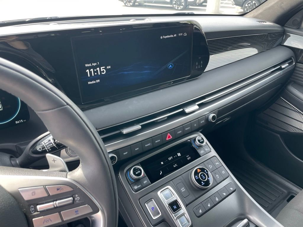 Used 2025 Hyundai Palisade Calligraphy image 11