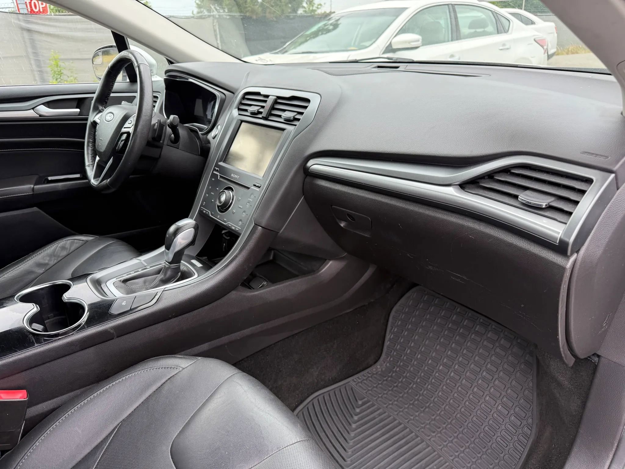 Used 2014 Ford Fusion Titanium AWD/4WD image 19