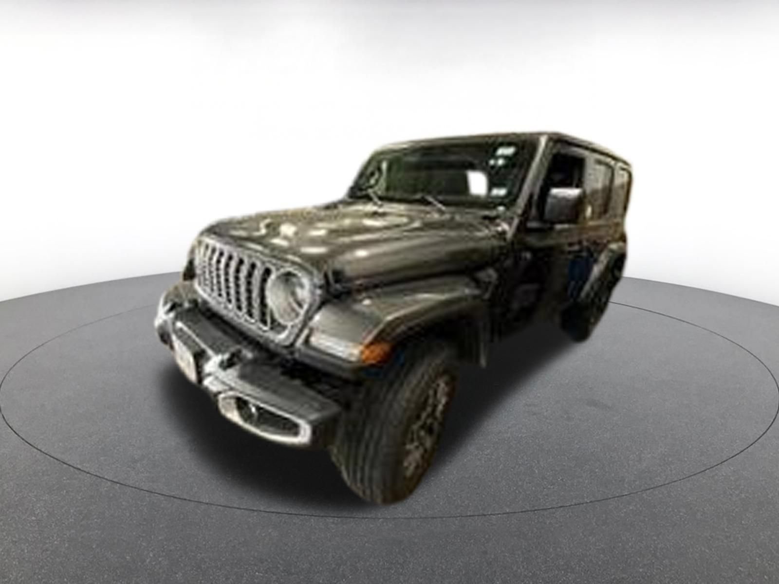 Used 2025 Jeep Wrangler Unlimited Sahara AWD/4WD image 2