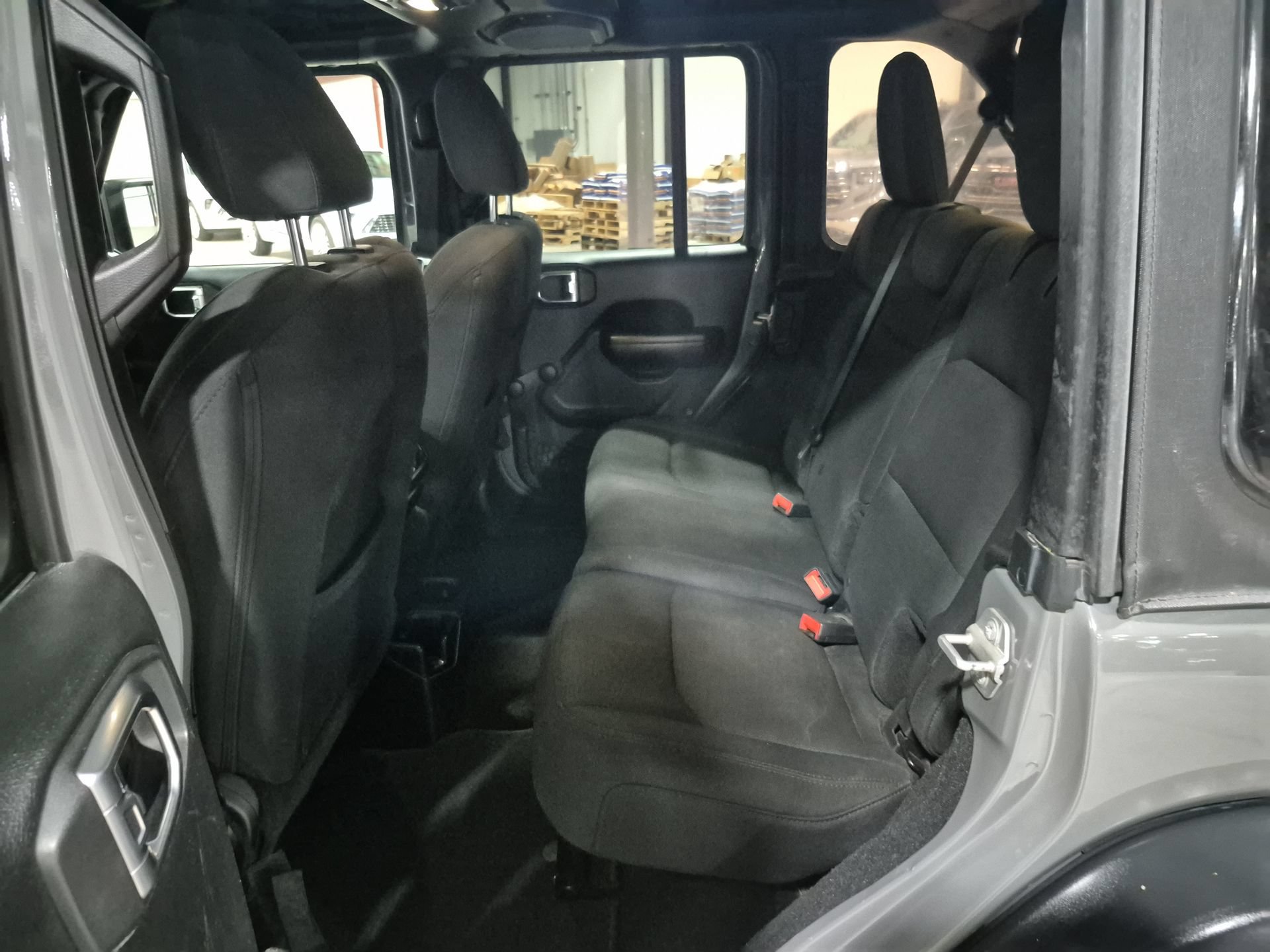 Used 2018 Jeep Wrangler Unlimited Sport AWD/4WD image 24