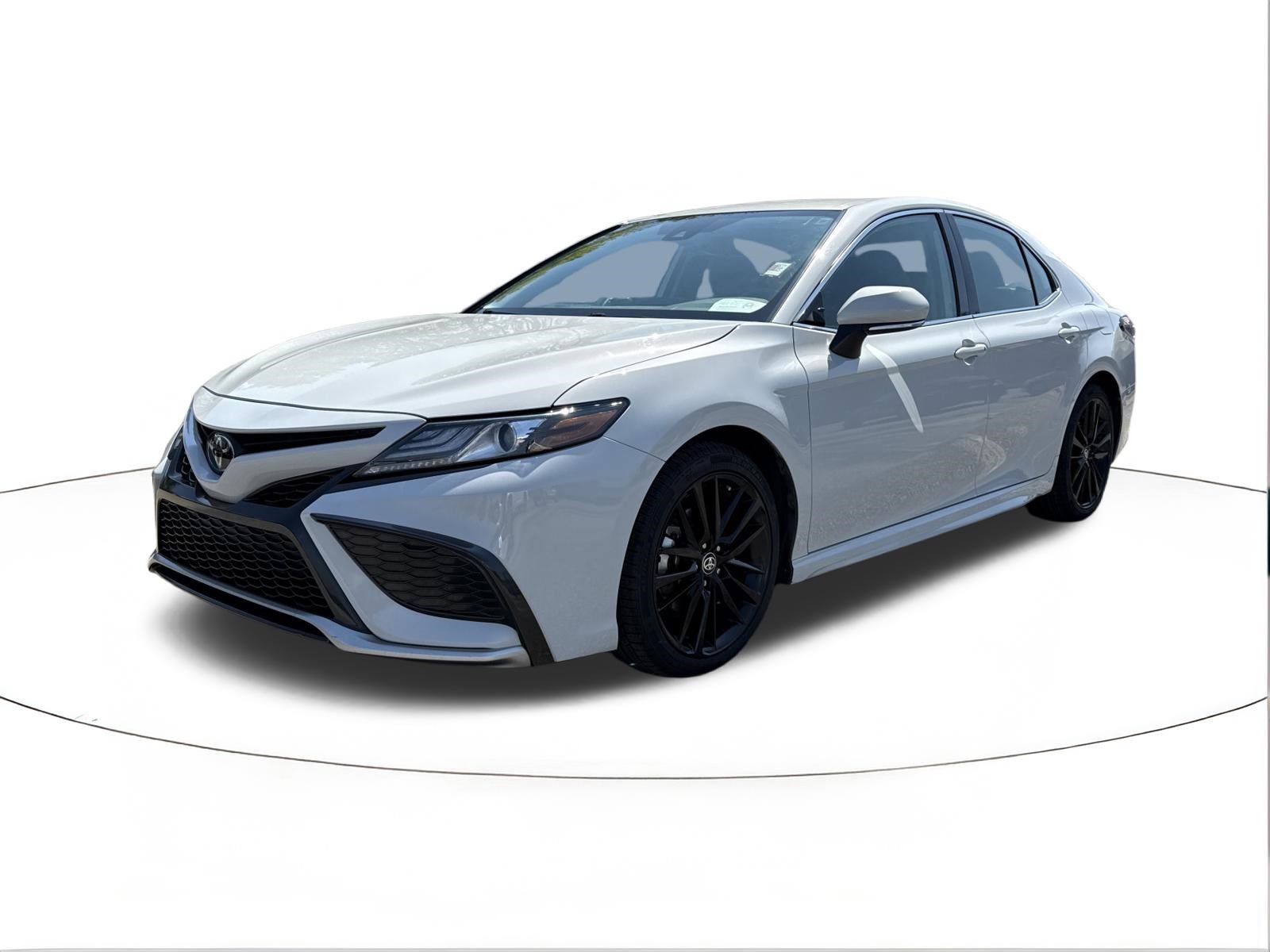 Used 2024 Toyota Camry XSE FWD image 7