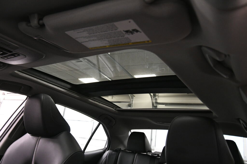 Certified 2022 Toyota Camry XSE image 24