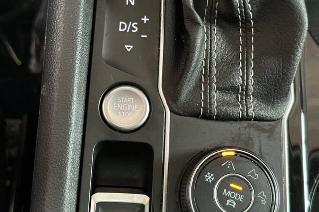 Certified 2023 Volkswagen Atlas SEL Premium image 30