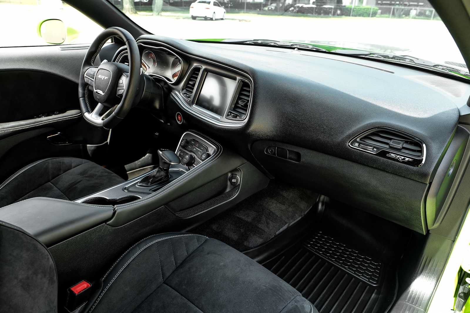 Used 2015 Dodge Challenger SRT Hellcat RWD image 15