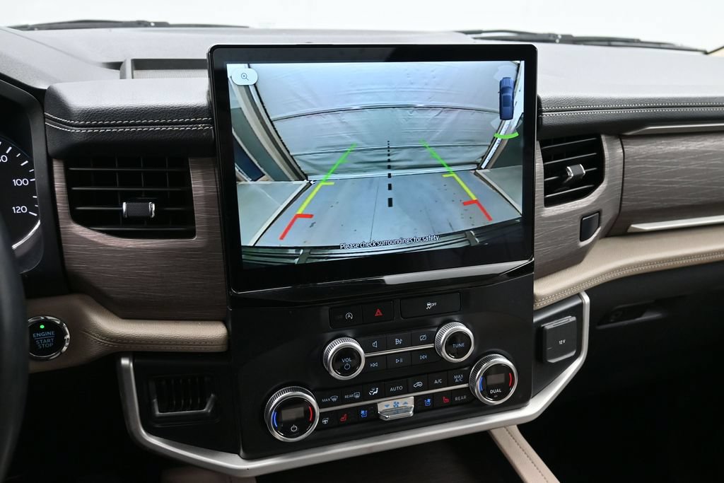 Used 2024 Ford Expedition Limited AWD/4WD image 16