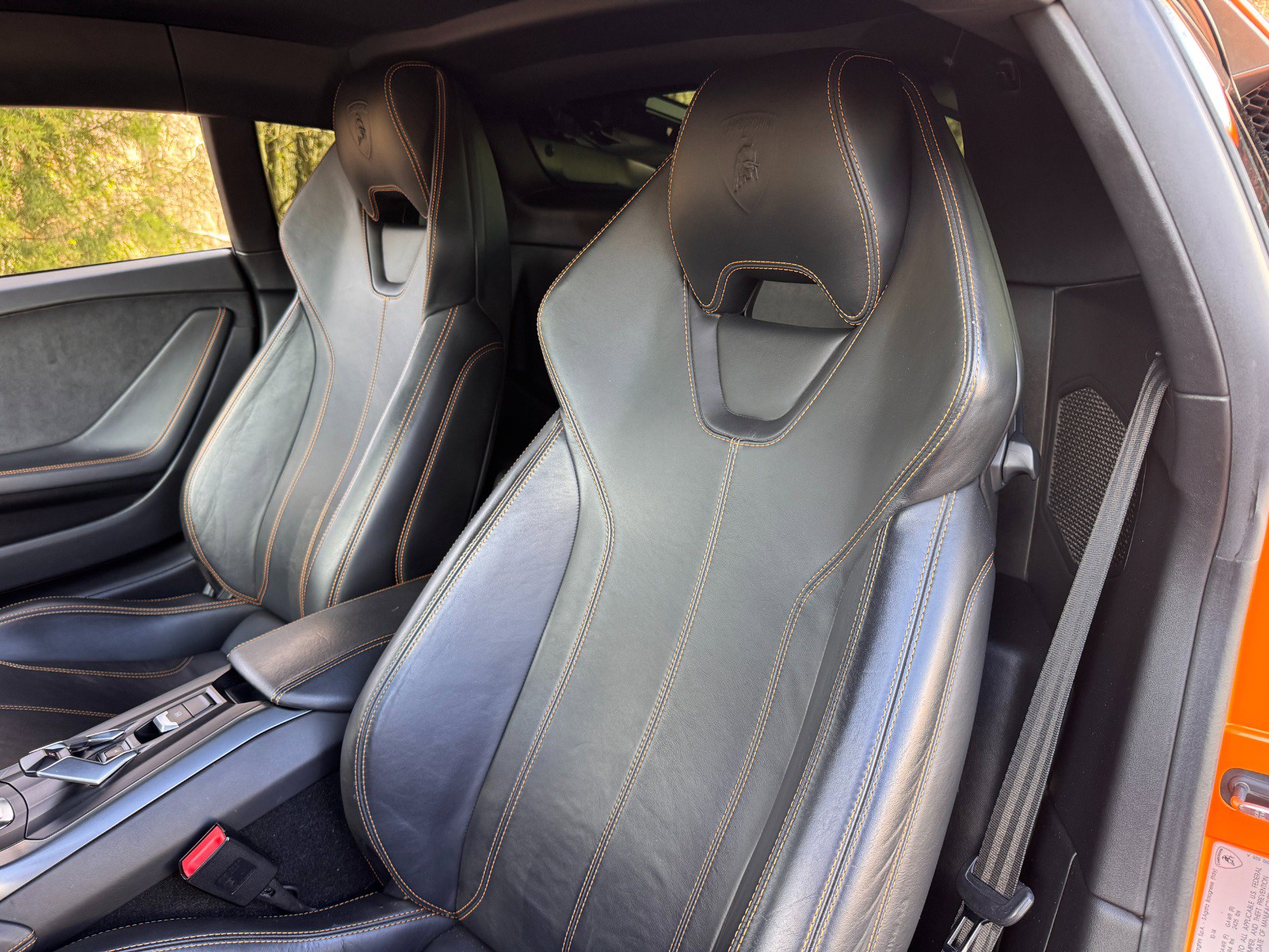 Used 2015 Lamborghini Huracan LP 610-4 image 30