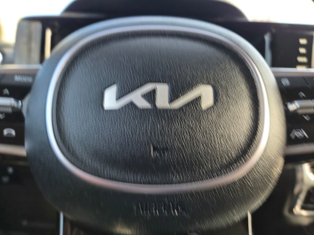 Used 2023 Kia Sorento SX image 25