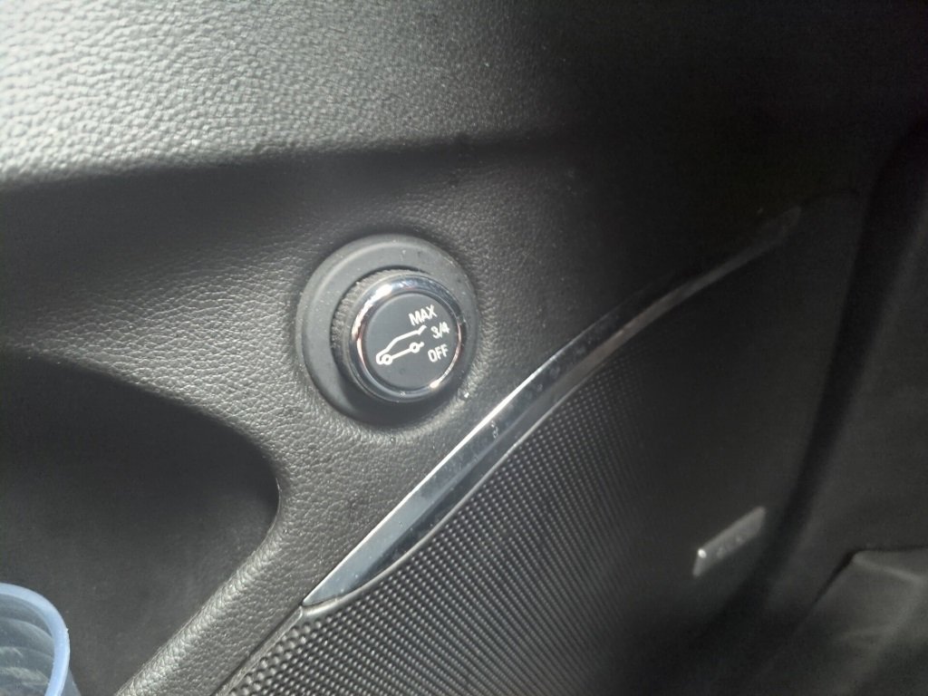 Used 2024 Buick Enclave Essence w/ Experience Buick Package image 25