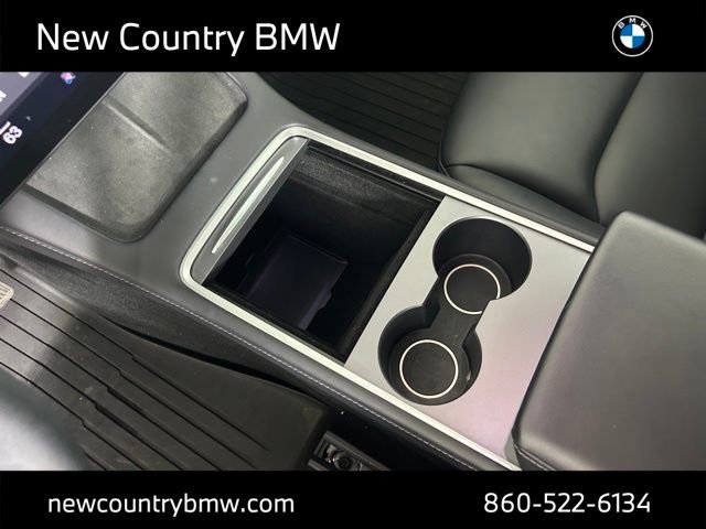 Used 2022 Tesla Model Y Long Range image 18