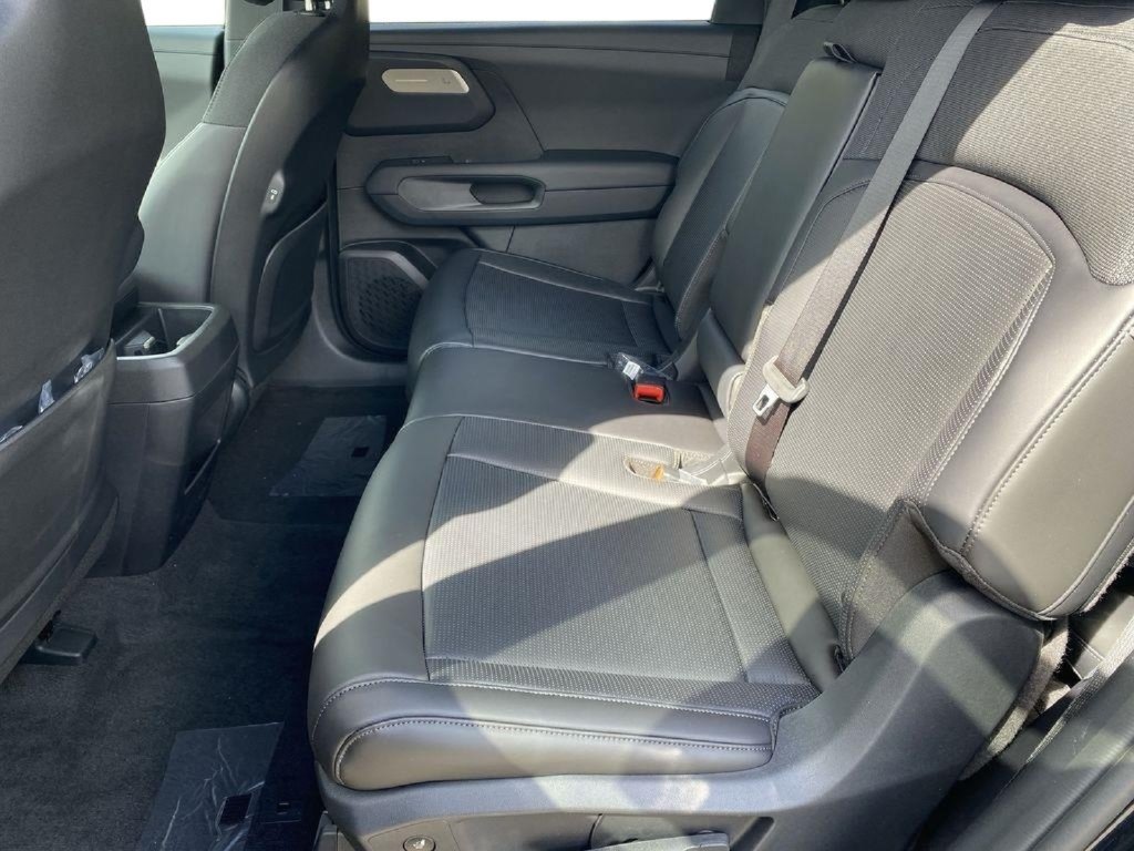 New 2027 Kia Telluride LX FWD image 24