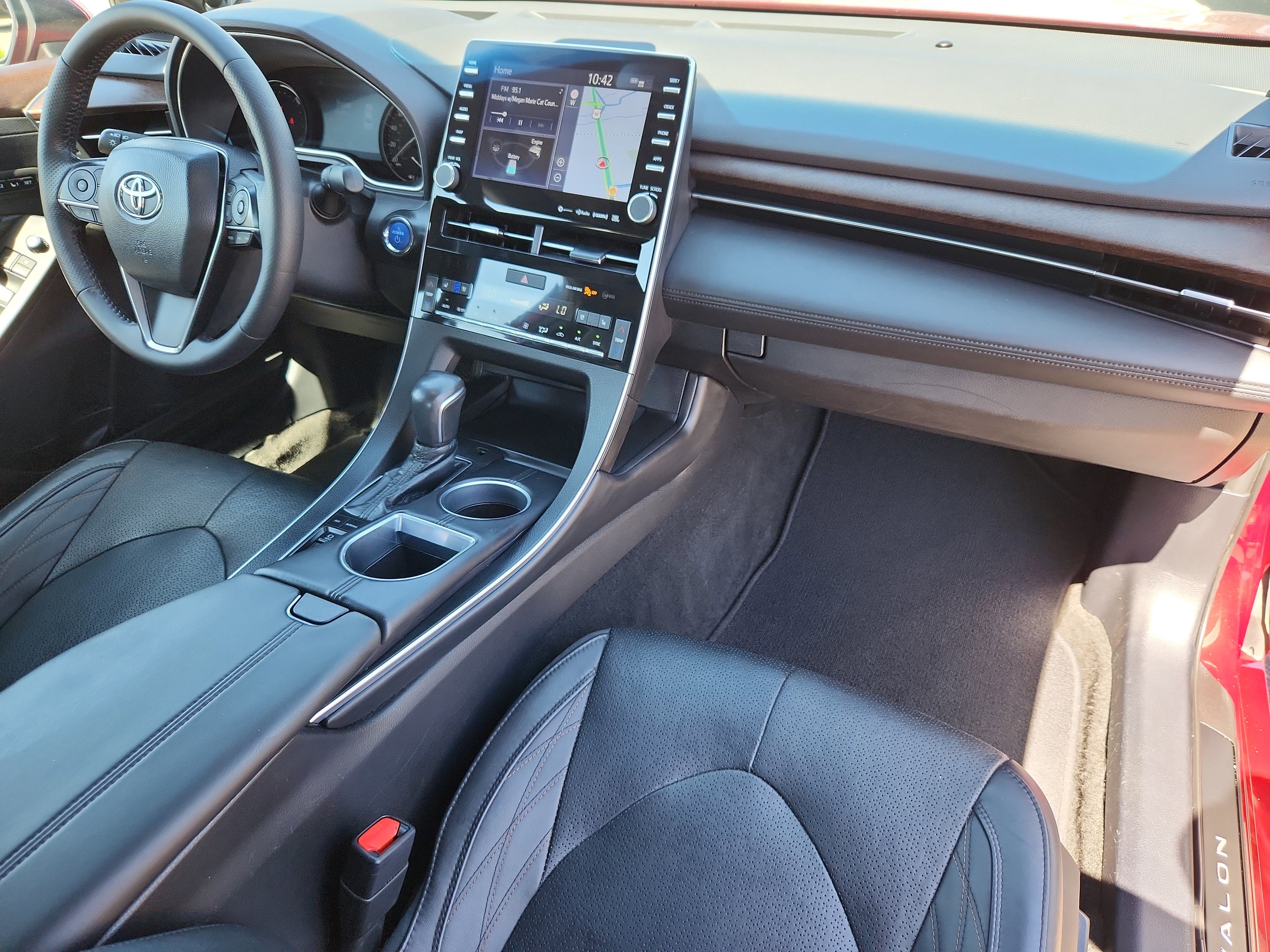 Used 2021 Toyota Avalon Limited w/ Advanced Safety Package FWD image 17