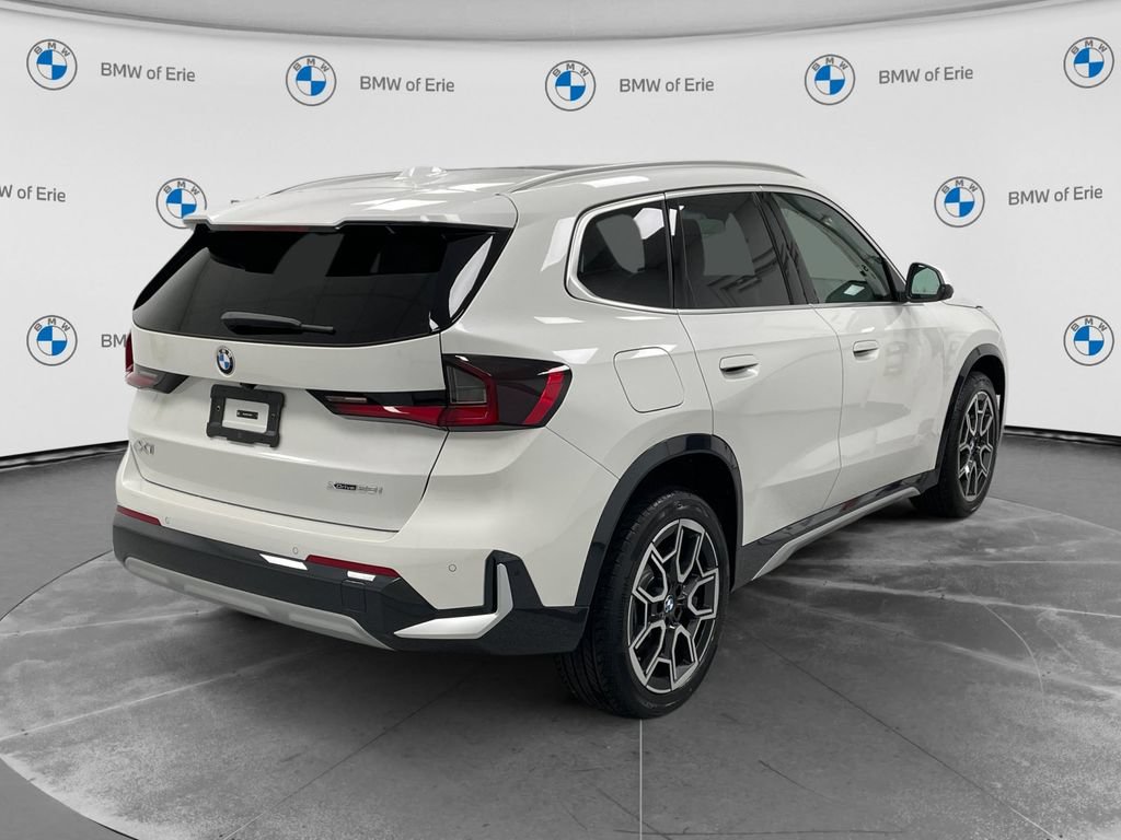 New 2026 BMW X1 xDrive28i w/ Technology Package AWD/4WD image 4