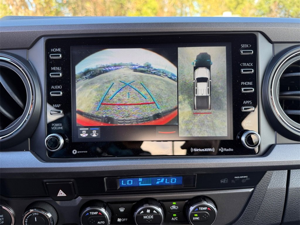 Used 2023 Toyota Tacoma TRD Off-Road w/ Advanced Technology Package image 32