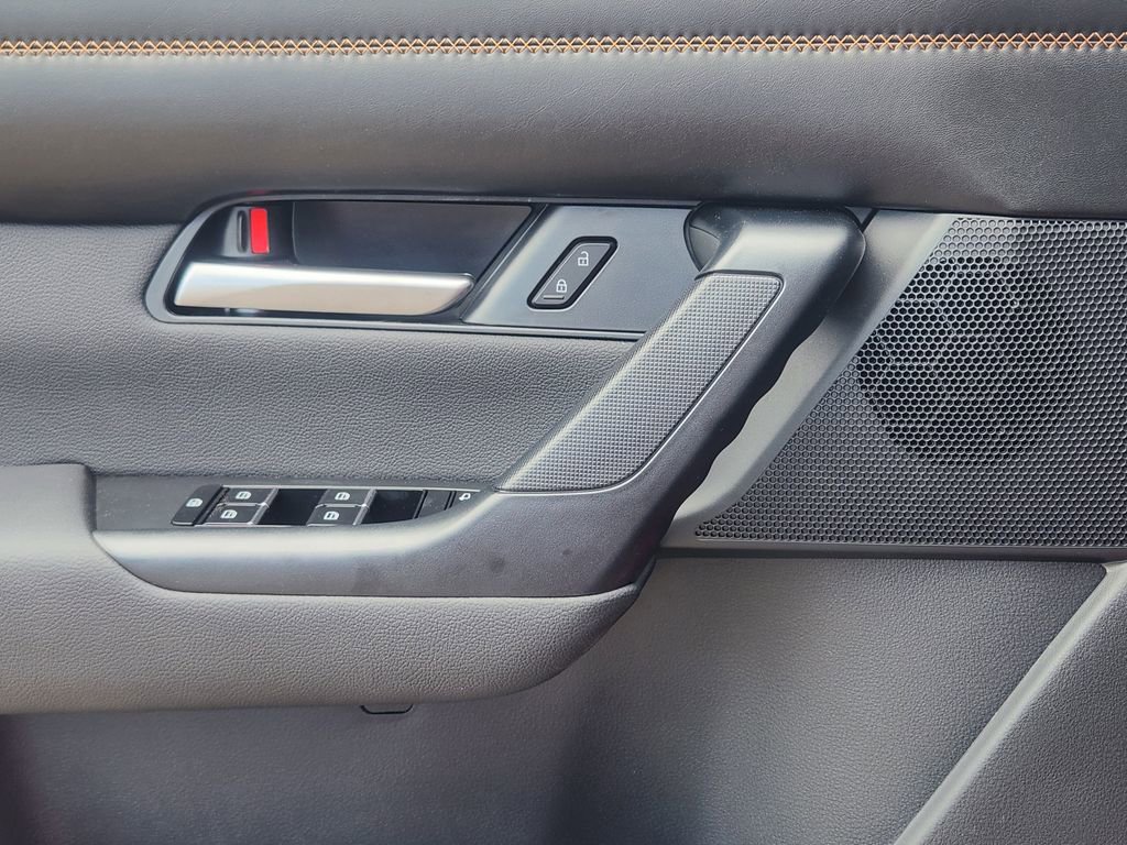 Used 2025 MAZDA CX-50 AWD 2.5 Hybrid w/ Weather Package image 22