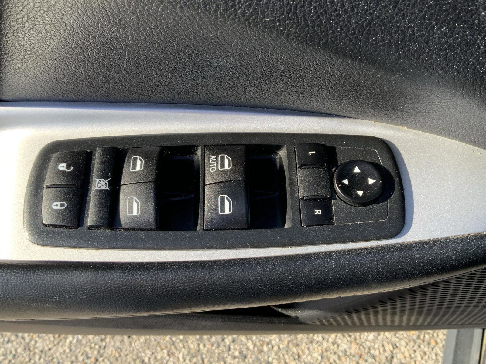 Used 2020 Dodge Journey SE w/ SE Popular Equipment Group image 21