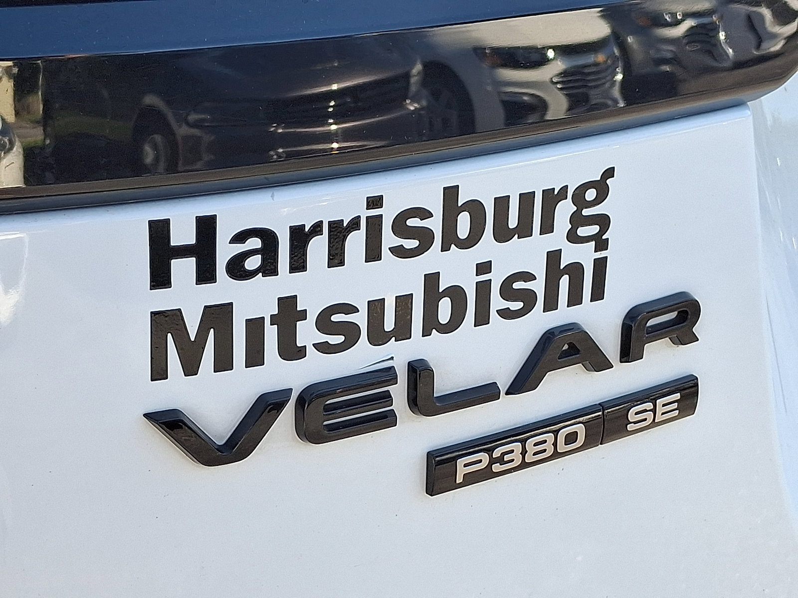 Used 2019 Land Rover Range Rover Velar R-Dynamic SE AWD/4WD image 30