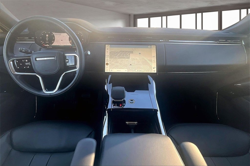 Used 2024 Land Rover Range Rover Sport SE image 15