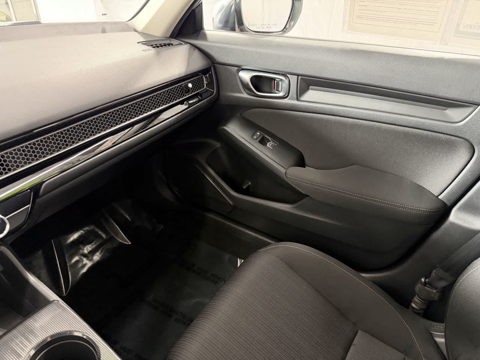 Used 2025 Honda Civic LX image 21