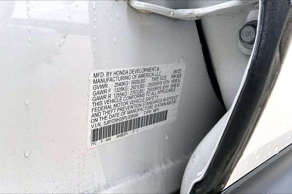 Used 2023 Acura MDX FWD image 42