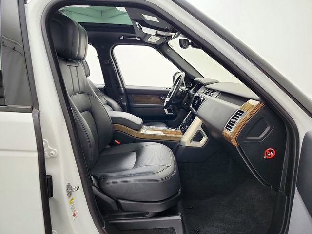 Used 2019 Land Rover Range Rover HSE image 18
