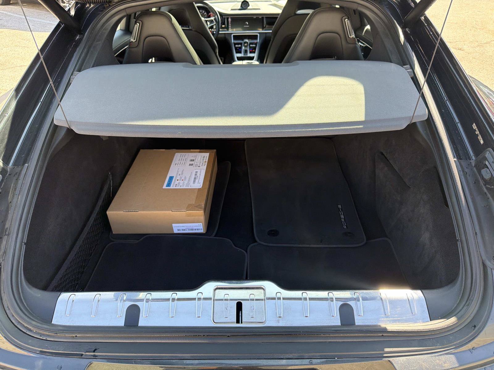 Used 2019 Porsche Panamera 4 AWD/4WD image 5