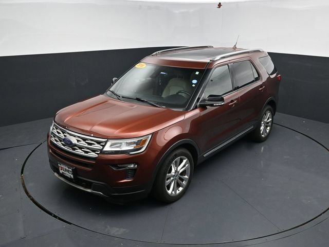 Used 2018 Ford Explorer XLT w/ Equipment Group 202A AWD/4WD image 57
