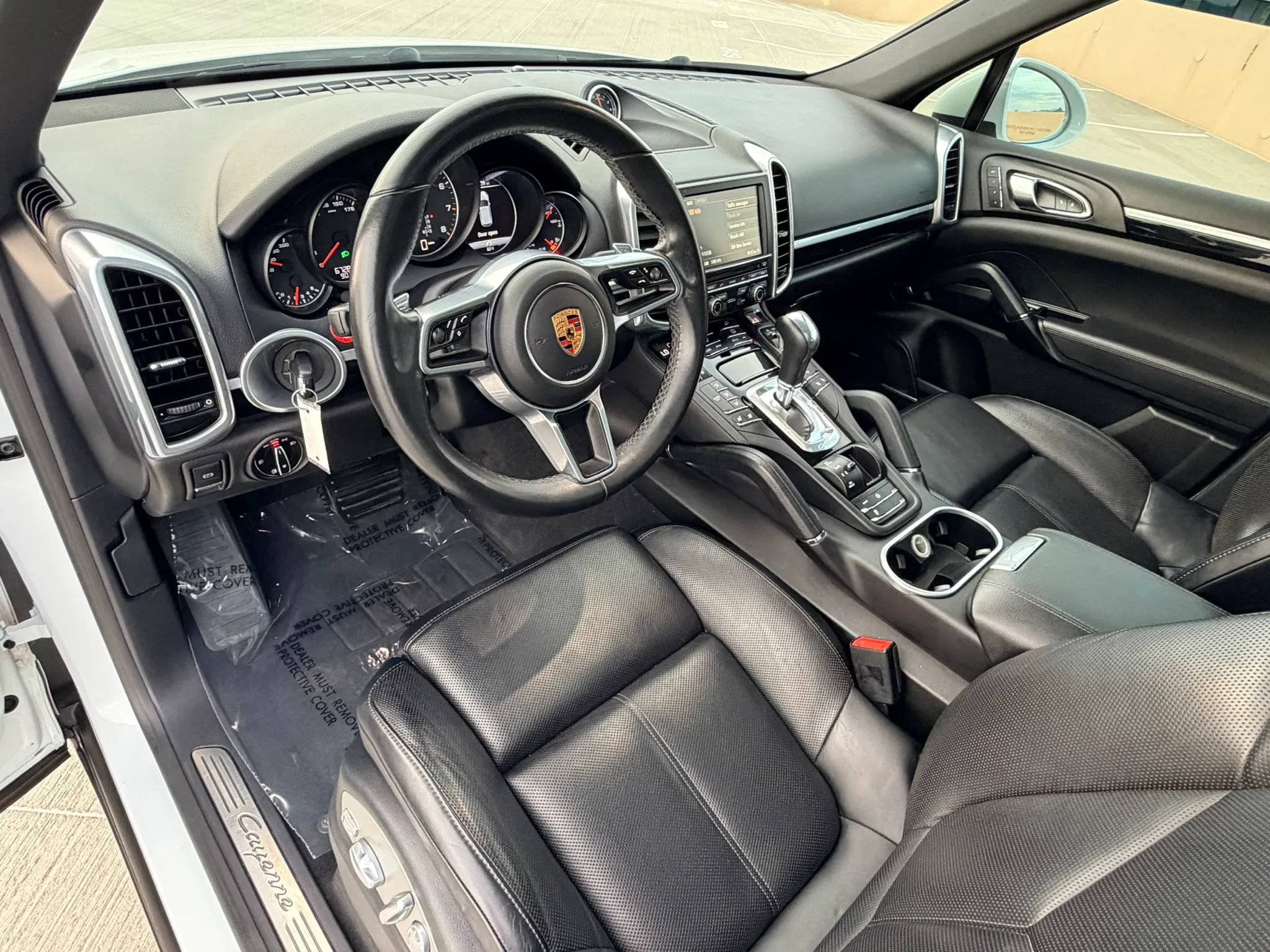 Used 2016 Porsche Cayenne AWD/4WD image 9