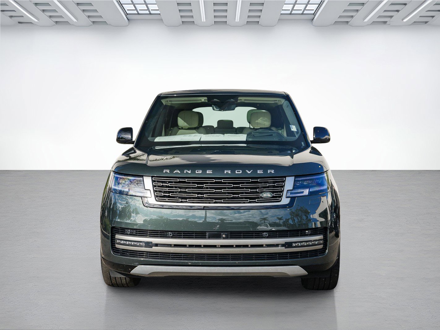 Certified 2025 Land Rover Range Rover SE image 2