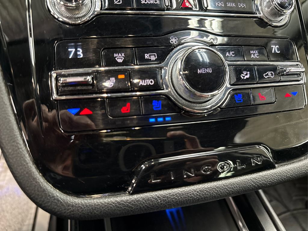 Used 2020 Lincoln Corsair Reserve w/ Equipment Group 202A image 41