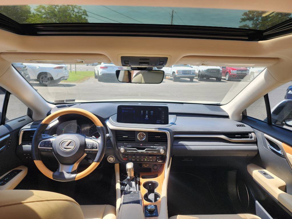 Used 2021 Lexus RX 350L Premium w/ Premium Package image 15