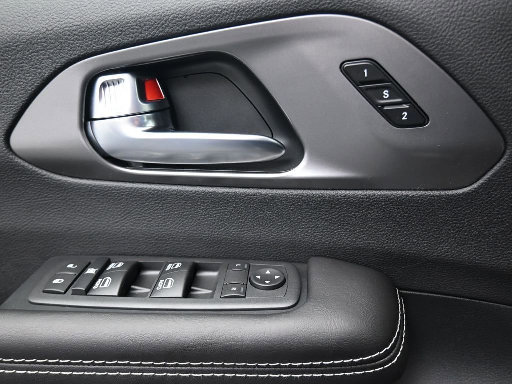 New 2026 Chrysler Pacifica Select image 24