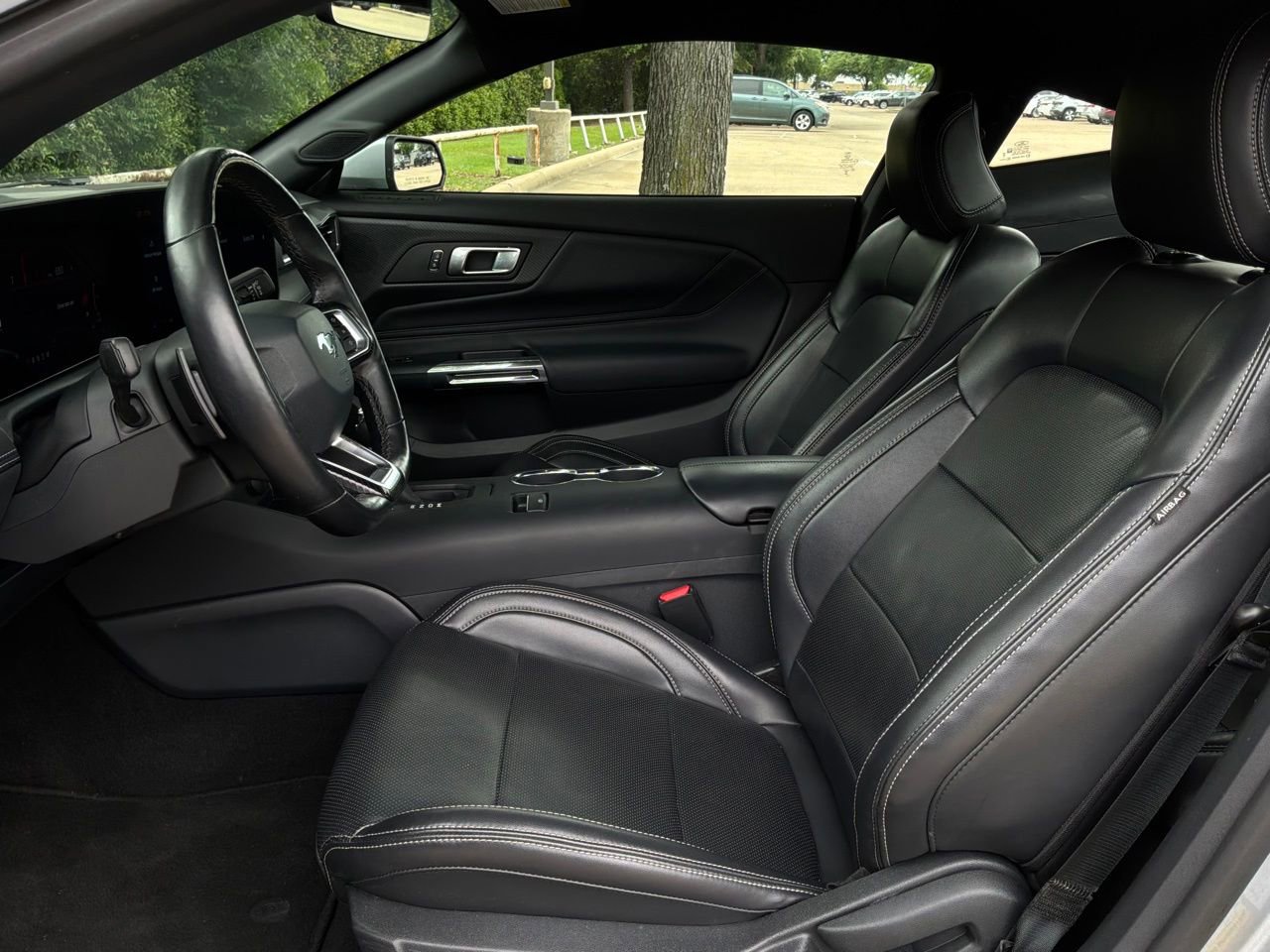 Used 2025 Ford Mustang GT Premium RWD image 9