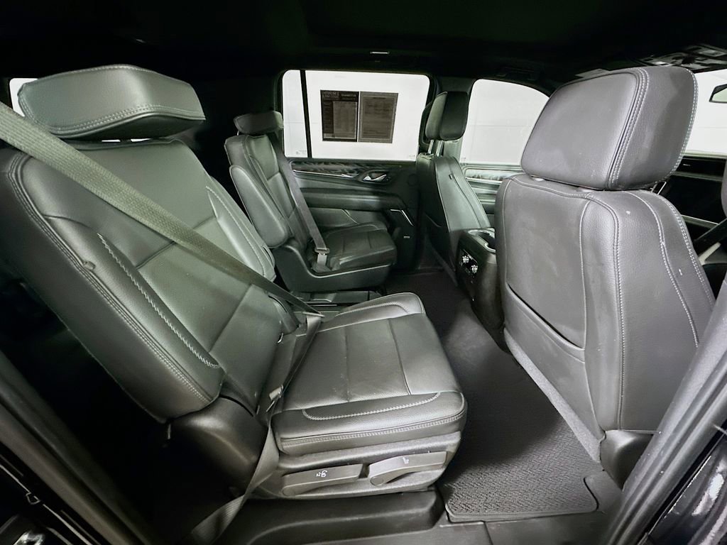 Used 2021 GMC Yukon XL Denali image 11
