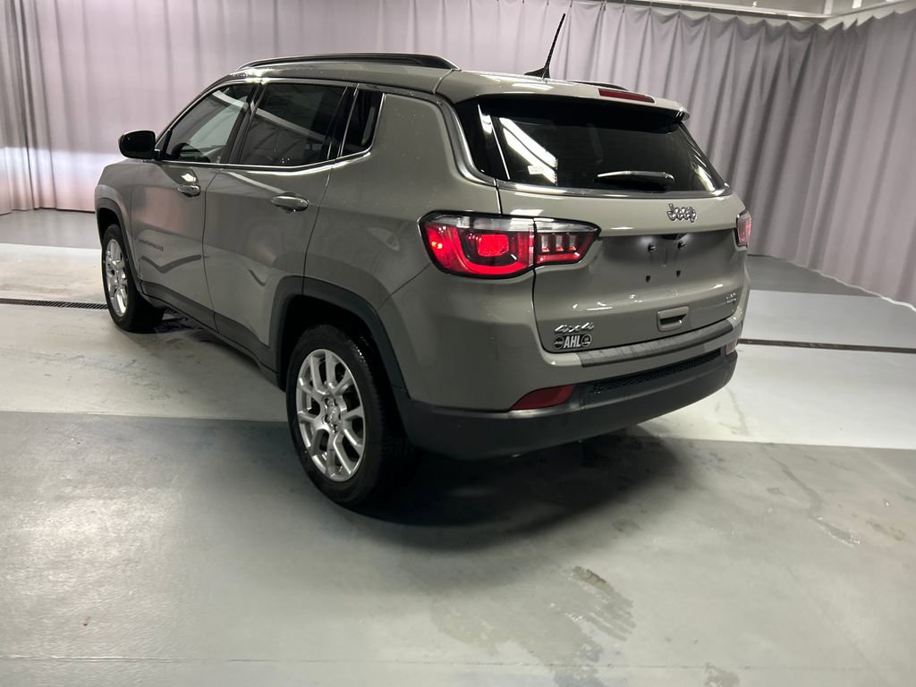 Used 2024 Jeep Compass Latitude image 5